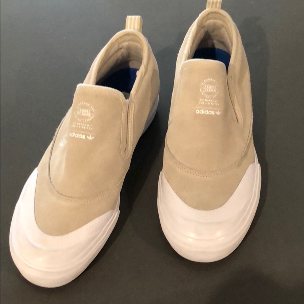 Adidas sneaker